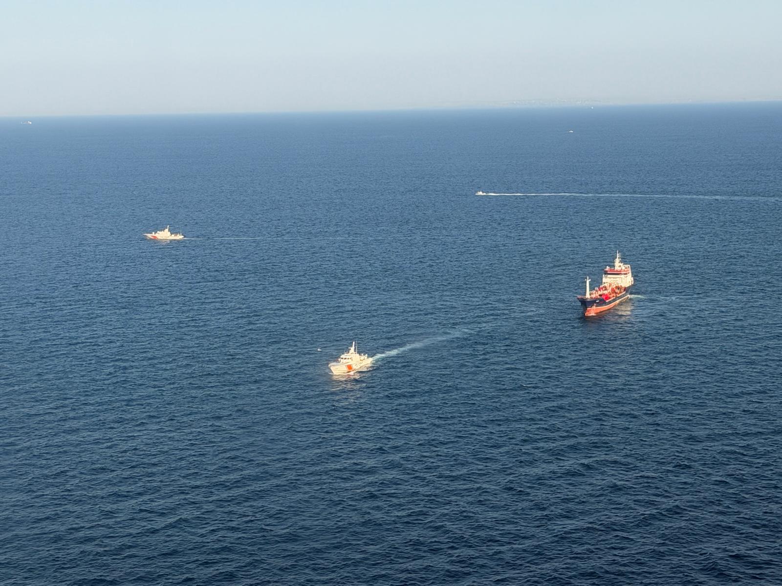 Silivri açıklarında iki gemi çarpıştı